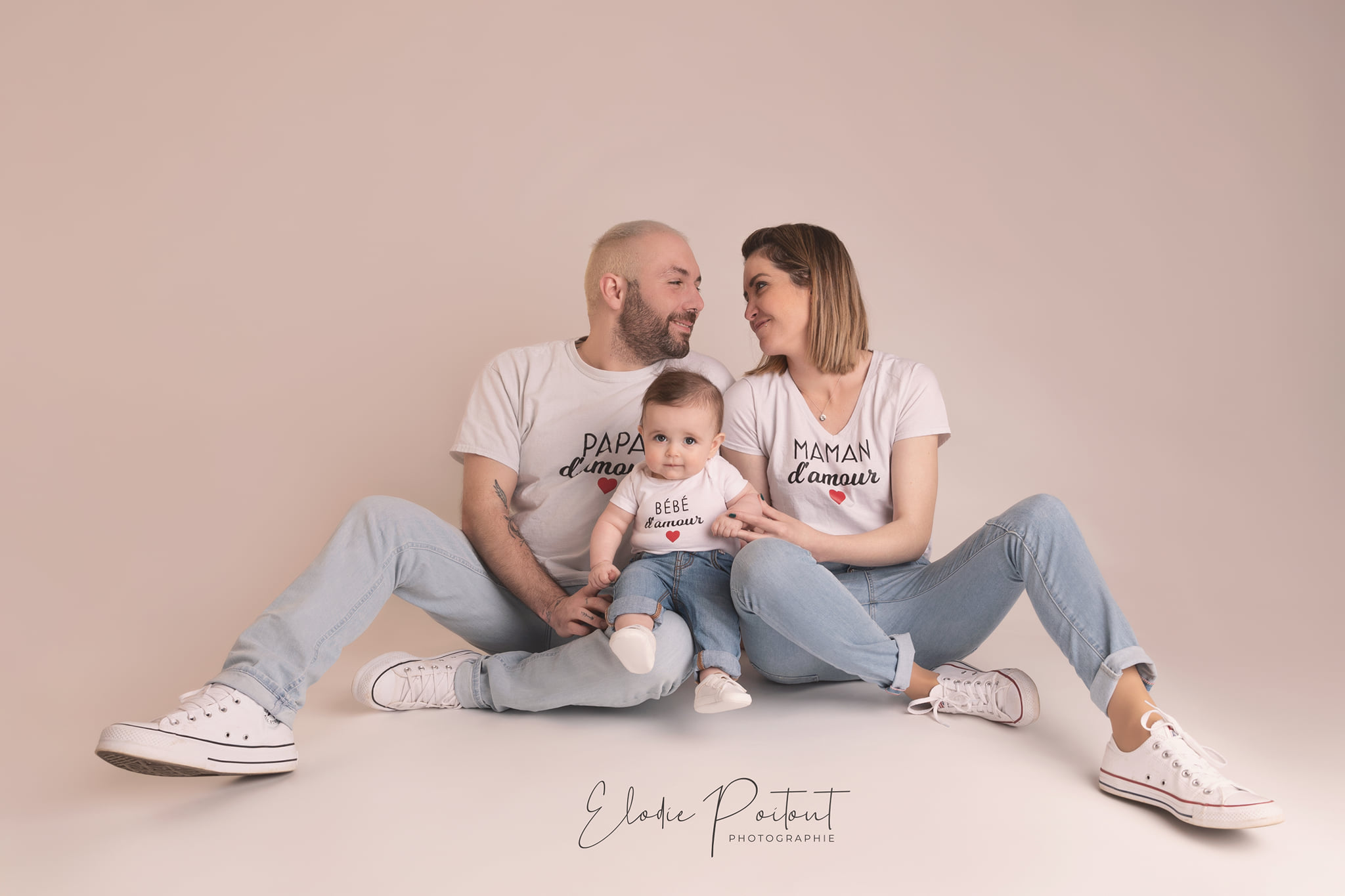 séance photo de famille 
studio à Coulangeron dans l'Yonne près d'Auxerre